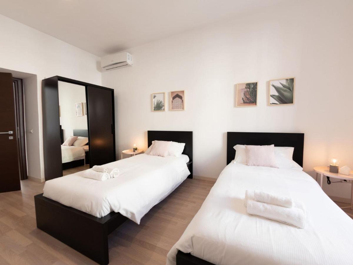The Best Rent - Spacious Apartment Near Roma Termini Station Exterior foto